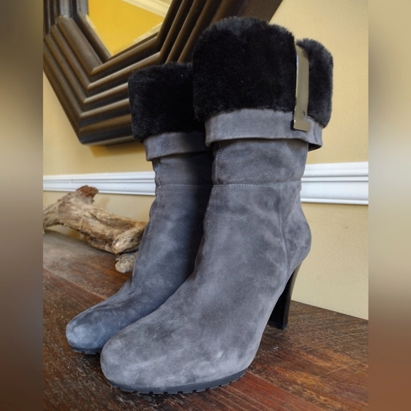 Aquatalia Gray Suede Black Fur Boots Size 10 - Picture 3 of 7